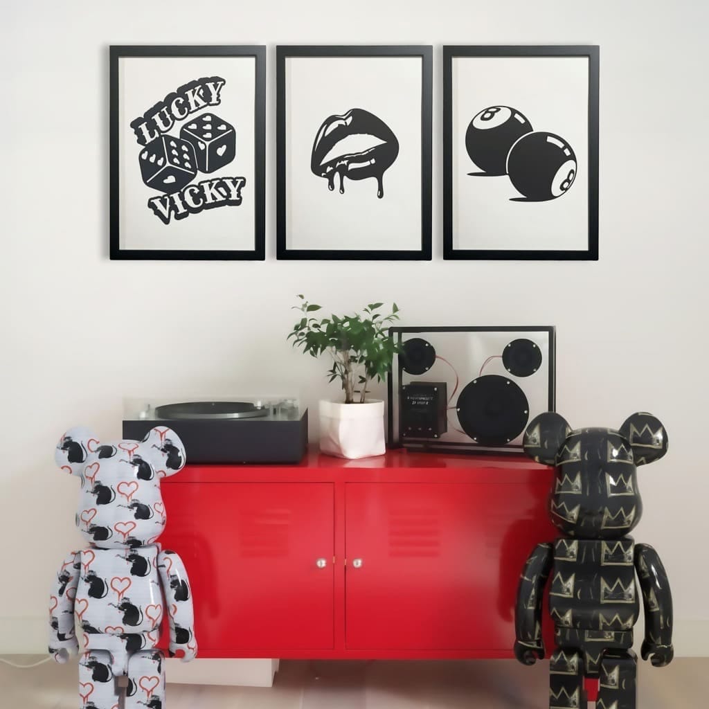 No.012 Kiss for Luck